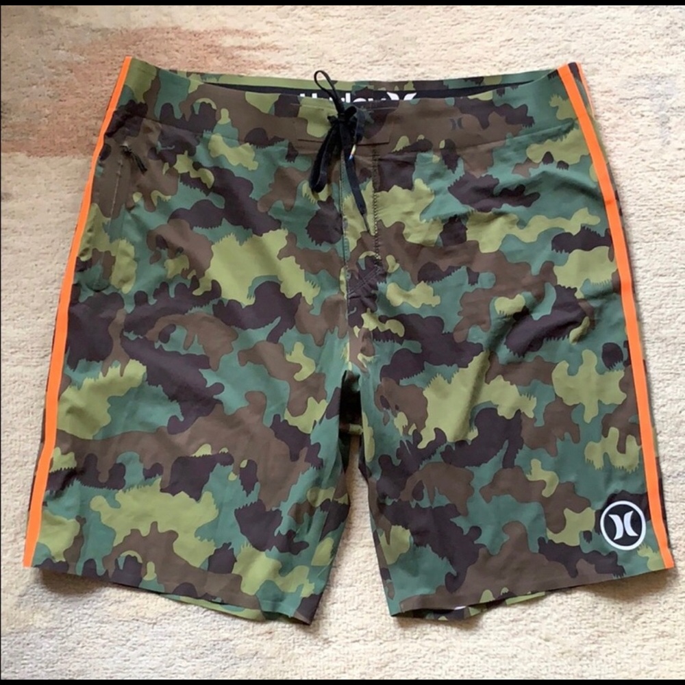 Hurley camo stripe board shorts